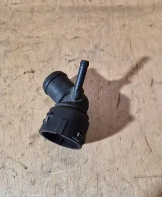 Audi A3 S3 8P Engine coolant pipe/hose 6Q0122291E