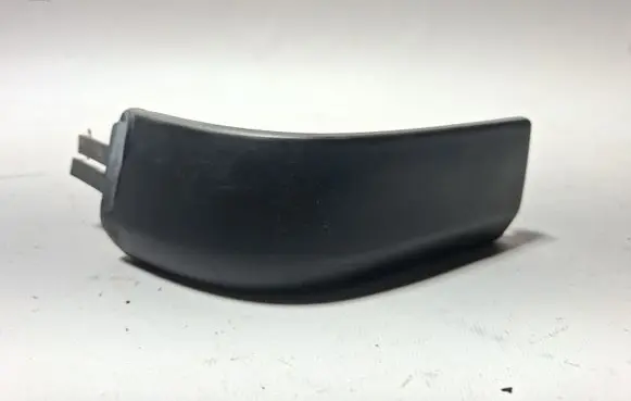 Rear bumper trim bar molding