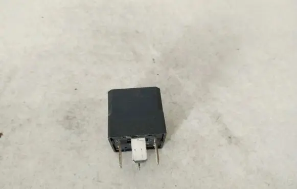 Opel Zafira B Other relay 13171831 4ra007791-05