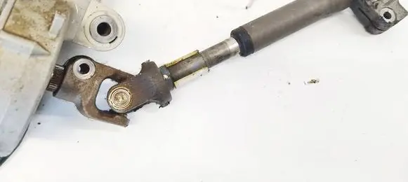 Toyota Avensis T270 Steering column universal joint 