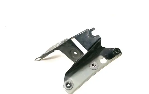 Audi A7 S7 4G Fender mounting bracket 4G8821135D