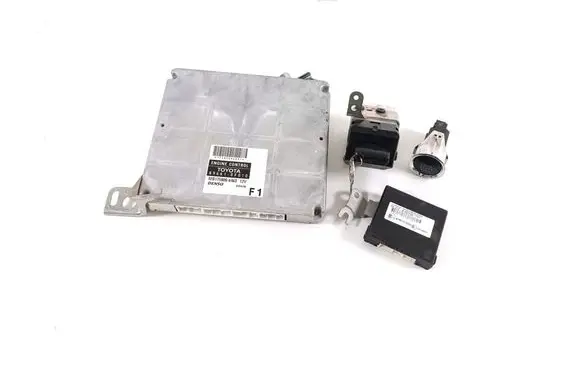 Toyota Corolla Verso AR10 Engine ECU kit and lock set 