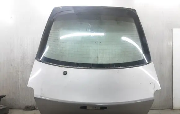 KIA Shuma Tailgate/trunk/boot lid