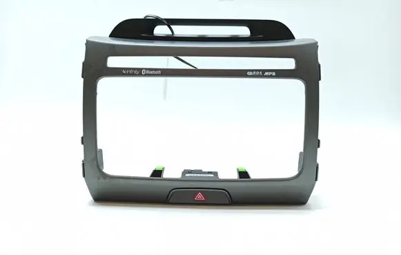 KIA Sportage Dashboard center trim panel 847403U045 847403U045GA7