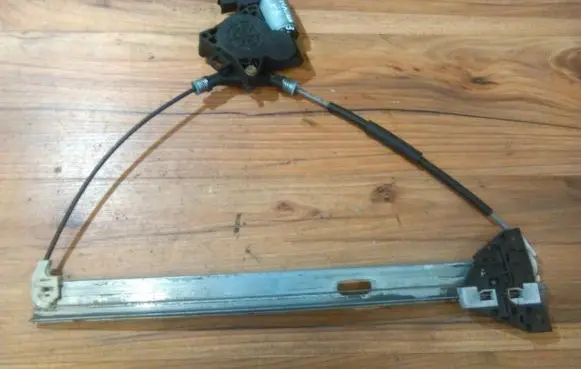 Mazda 3 I Sliding door window regulator with motor