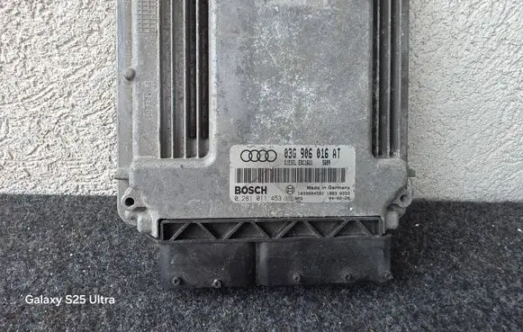 Volkswagen Golf V Engine control unit/module 03G906016AT