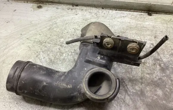 Honda CR-V Engine coolant pipe/hose