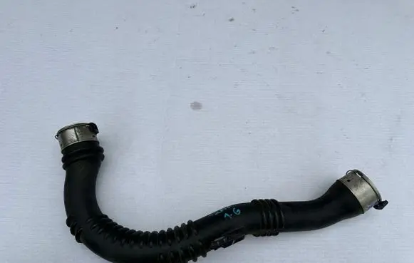 Renault Trafic III (X82) Intercooler hose/pipe