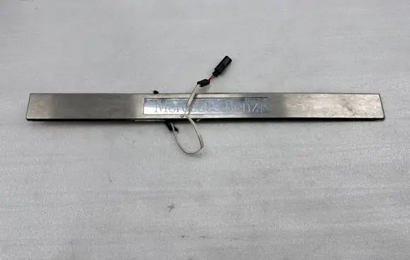 Mercedes-Benz CLS C218 X218 Front sill trim cover A2126801635
