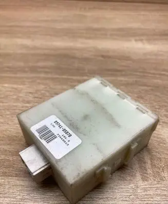 Toyota Avensis T250 Door control unit/module 8974105070 73668012