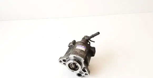 Toyota RAV 4 (XA20) Vacuum pump