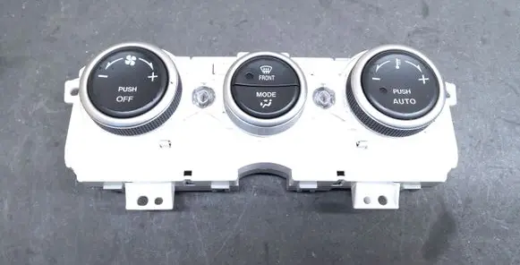 Mazda 6 Climate control unit SM13E6A