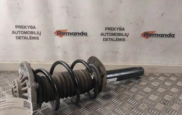 Front shock absorber with coil spring