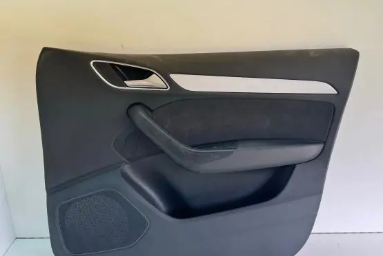 Audi Q3 8U Front door card panel trim 8U1867106 8U2867106 12121