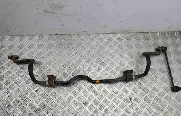 Nissan Juke I F15 Front anti-roll bar/sway bar