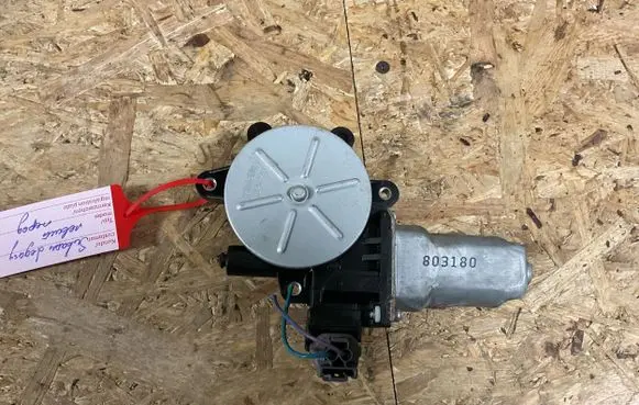 Subaru Legacy Front door window regulator motor 