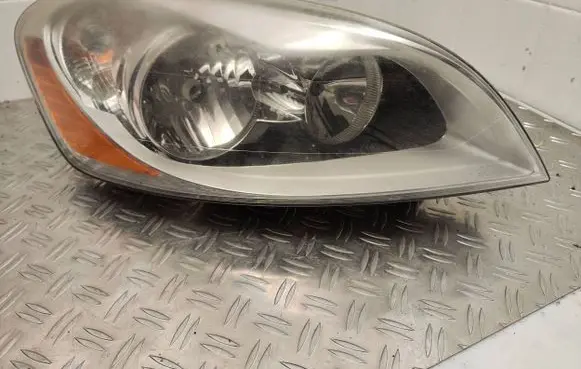 Volvo XC60 Headlight/headlamp 30763146