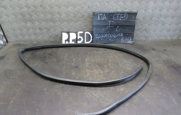 KIA Ceed Rubber seal loading door 