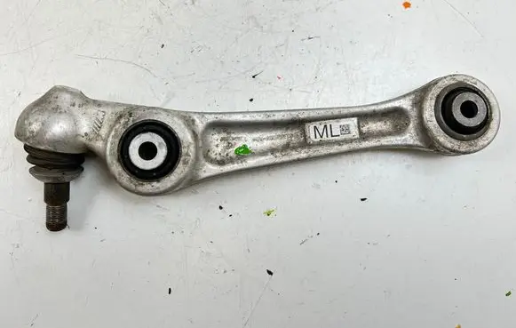 Front lower control arm/wishbone