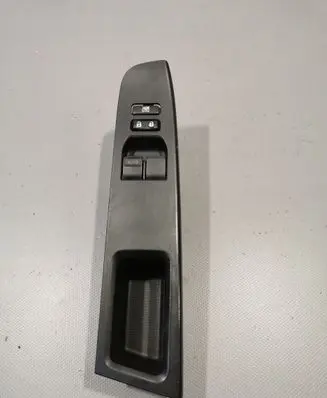 Toyota Yaris Electric window control switch