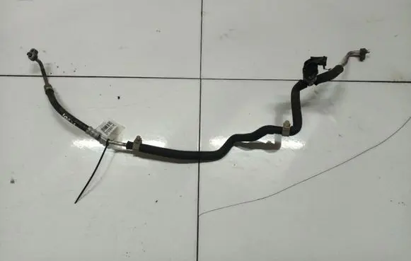 Mazda 5 Air conditioning (A/C) pipe/hose