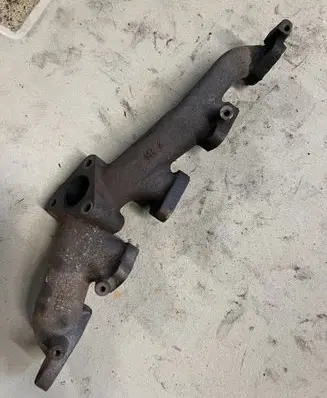 Opel Frontera B Exhaust manifold 90500926
