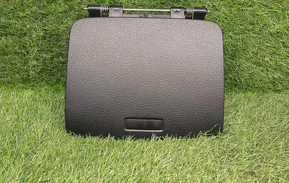Volkswagen Touareg II Glove box 7P6857922