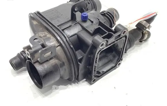 Engine coolant pipe/hose