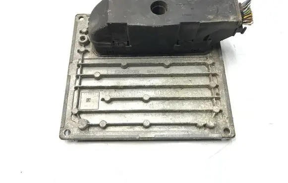 Ford Fiesta Engine control unit/module 6S6112A650GD K1666