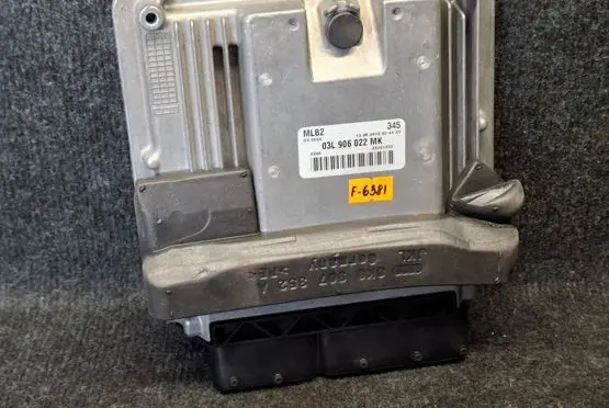Audi A5 8T 8F Engine control unit/module 03L906022MK 0281015583
