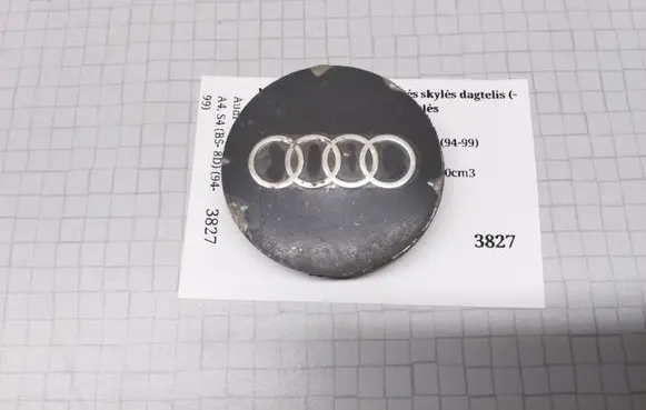Audi A4 S4 B5 8D Non-original wheel cap 5701