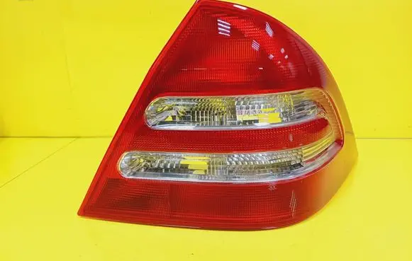 Mercedes-Benz C W203 Rear/tail lights