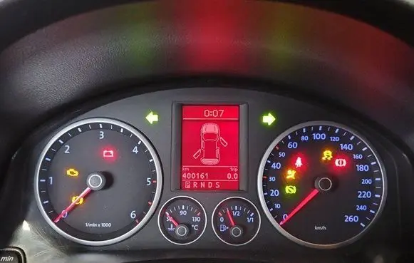 Speedometer (instrument cluster)