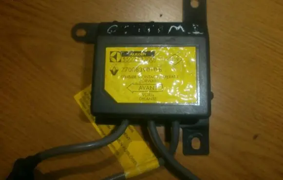 Renault Twingo I Airbag control unit/module 550273300 7700839010b