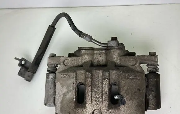 Ford Mustang VI Front brake caliper 2B3022B294
