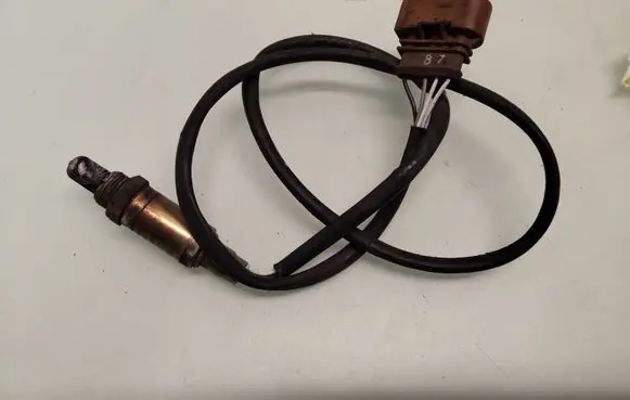Volkswagen PASSAT B5 Lambda probe sensor 021906265AE