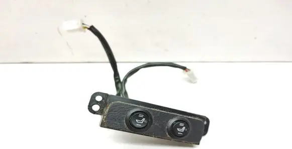 Toyota Avensis T250 Seat heating switch