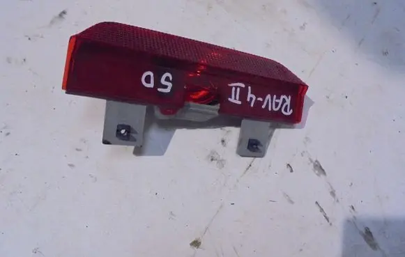 Toyota RAV 4 (XA20) Rear tail light reflector 