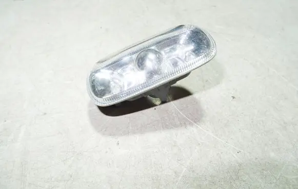 Audi A4 S4 B6 8E 8H Front fender indicator light 8E0949127
