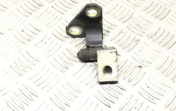 Volkswagen PASSAT B6 Front door upper hinge