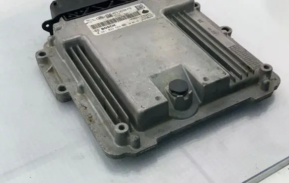 Land Rover Evoque I Engine control unit/module HX7312C520FFB 1039T05350 0281033584