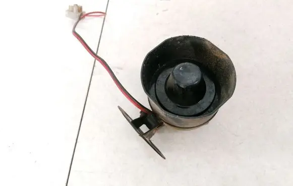 Volkswagen Golf III Alarm system siren 