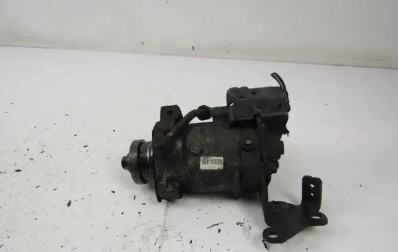 Ford Mondeo Mk III Fuel injection high pressure pump 