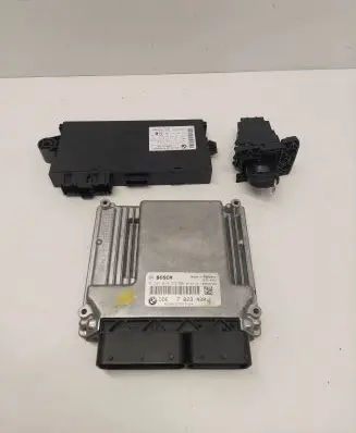 BMW 3 E90 E91 Engine ECU kit and lock set 7823420 0281014572 030375731
