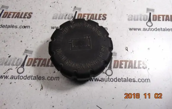 Mercedes-Benz GL X164 Coolant expansion tank/reservoir cap A2105010615