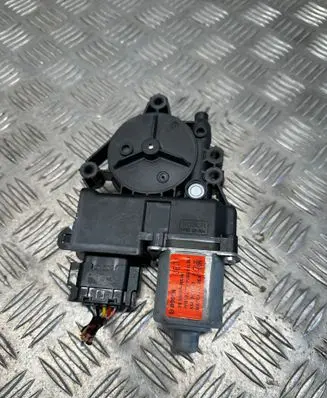 KIA Sorento Rear door window regulator motor 1137328730