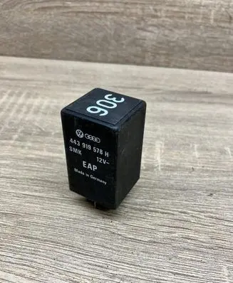 Audi 100 200 5000 C3 Other relay 443919578H