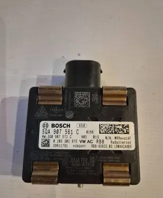 Volkswagen Touran III Distronic sensor radar 5QA907561C