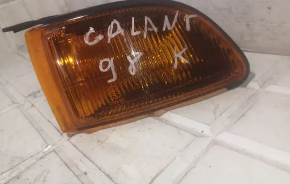 Mitsubishi Galant Front indicator light 0454365