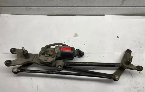 KIA Sorento Front wiper linkage and motor 981003E900